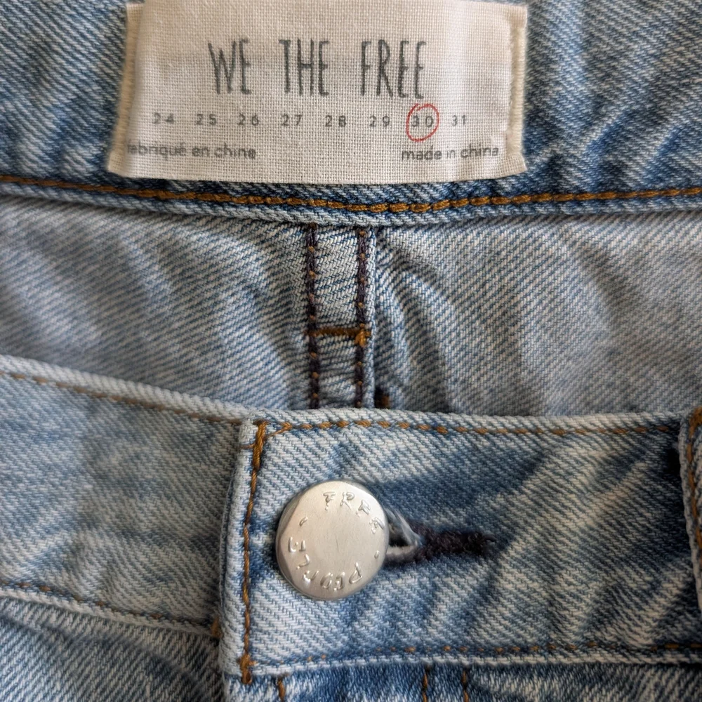 We The Free Womens 30 Cut Off Denim Jean Shorts Streetwear Boho Classic Preppy - Picture 5 of 6